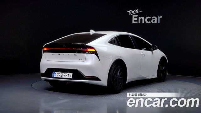 Toyota Prius из Кореи Encar