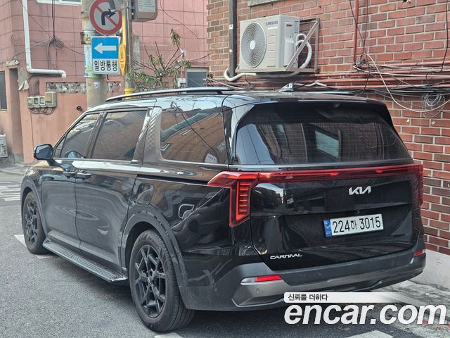 Kia Carnival Gasoline 7-Seater Gravity — пробег 13 000 км — фото 5 из 5