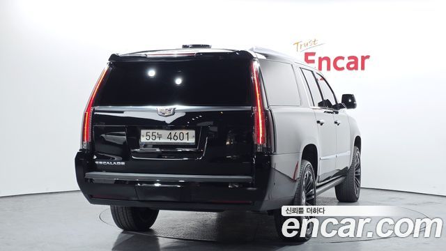 Cadillac Escalade 6.2 ESV 4th — пробег 187 621 км — фото 2 из 5
