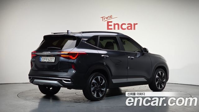Kia Seltos из Кореи Encar