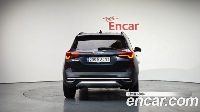 Kia Seltos из Кореи Encar