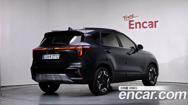 Kia Seltos из Кореи Encar