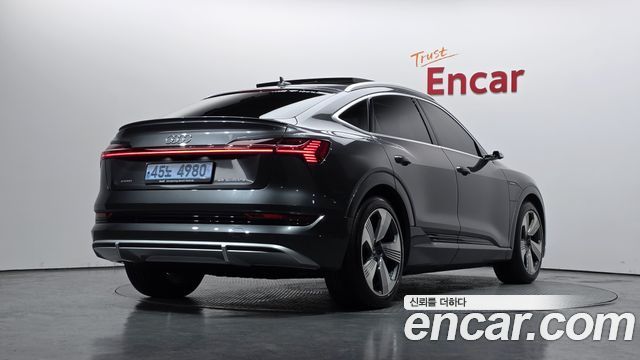 Audi e-tron из Кореи Encar