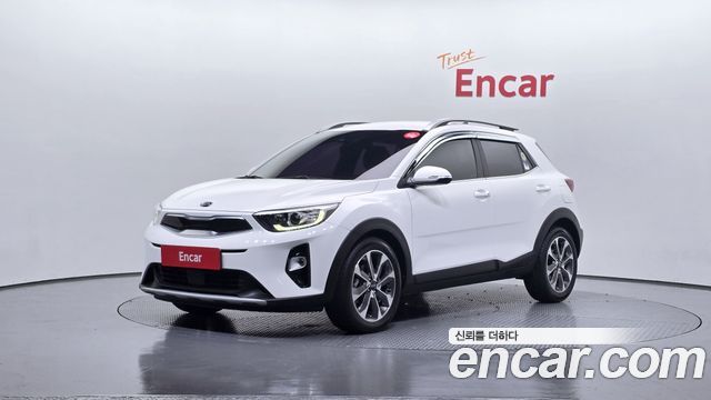 Kia Stonic из Кореи Encar