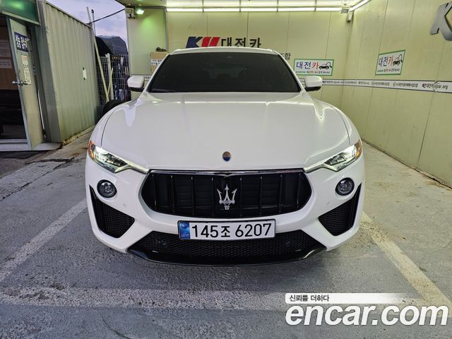 Maserati Levante из Кореи Encar