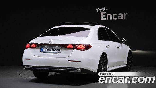 Mercedes-Benz E-Class из Кореи Encar
