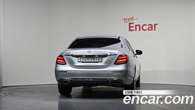 Mercedes-Benz E-Class из Кореи Encar