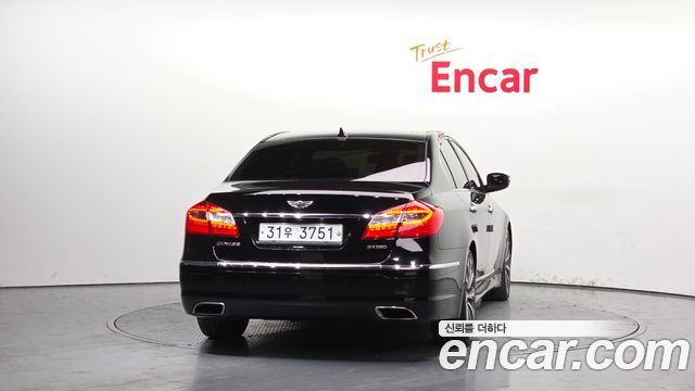 Hyundai Genesis из Кореи Encar