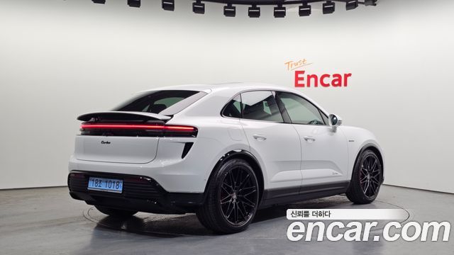 Porsche Macan из Кореи Encar