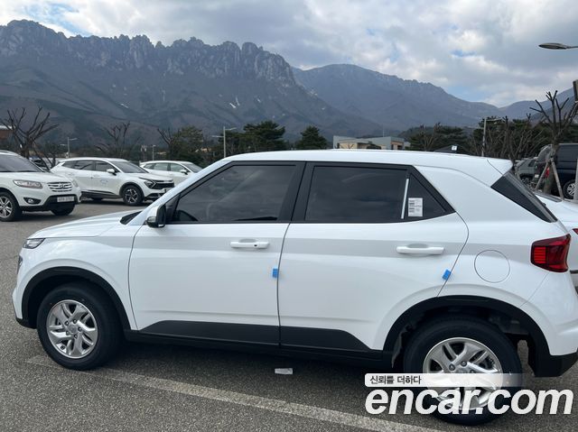 Hyundai Venue 1,6 Premium — пробег 8 342 км — фото 2 из 5