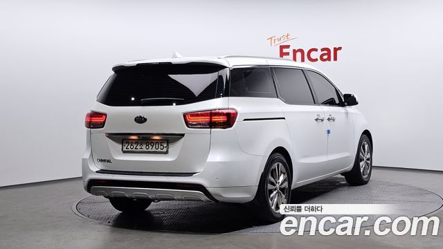 Kia Carnival 9-seater Prestige — пробег 142 312 км — фото 2 из 5