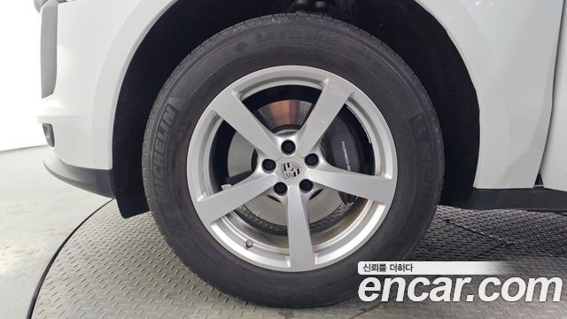 Porsche Macan из Кореи Encar