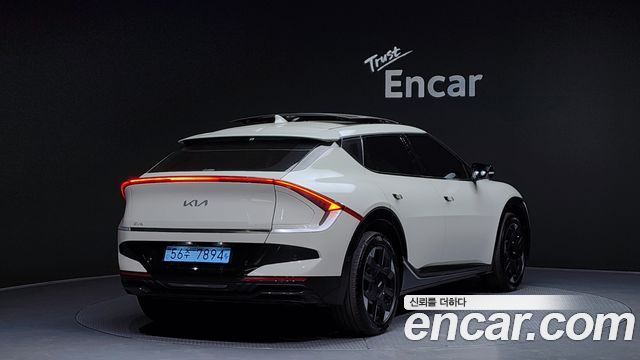 Kia EV6 из Кореи Encar