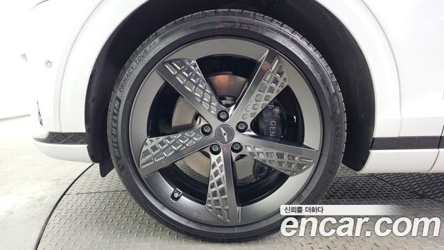 Genesis GV70 из Кореи Encar