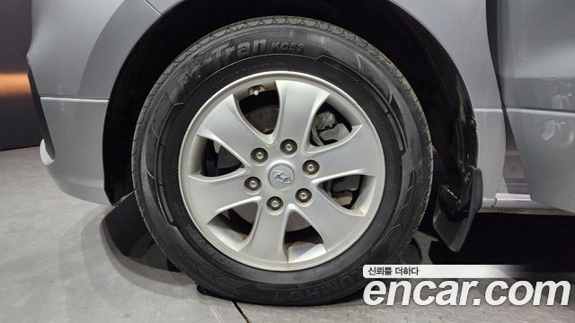 Hyundai Starex Wagon 12-Seater Smart — пробег 96 863 км — фото 5 из 5