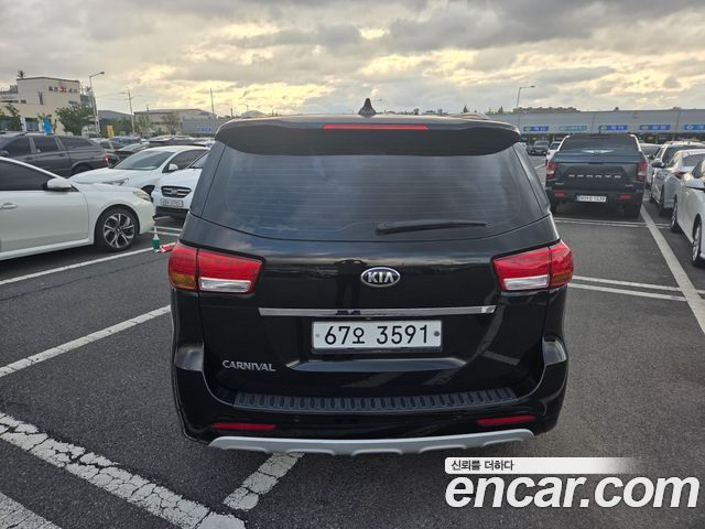 Kia Carnival из Кореи Encar