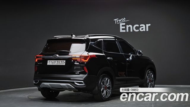 Kia Seltos из Кореи Encar