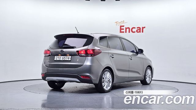 Kia Carens из Кореи Encar