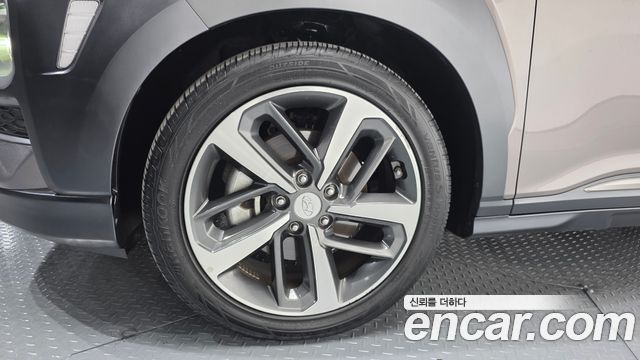 Hyundai Kona из Кореи Encar