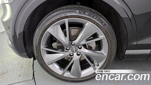 Genesis GV70 из Кореи Encar