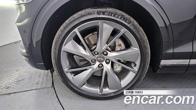 Genesis GV70 из Кореи Encar