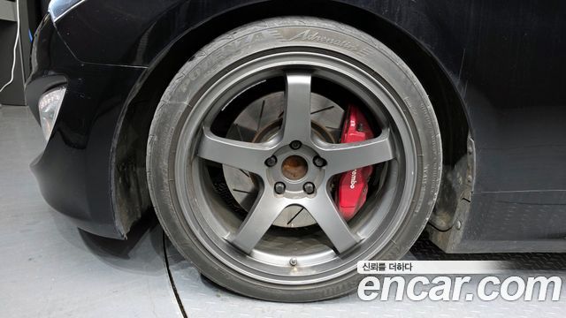 Hyundai Genesis из Кореи Encar