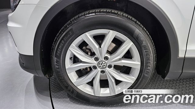 Volkswagen Tiguan из Кореи Encar