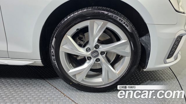Audi A4 из Кореи Encar
