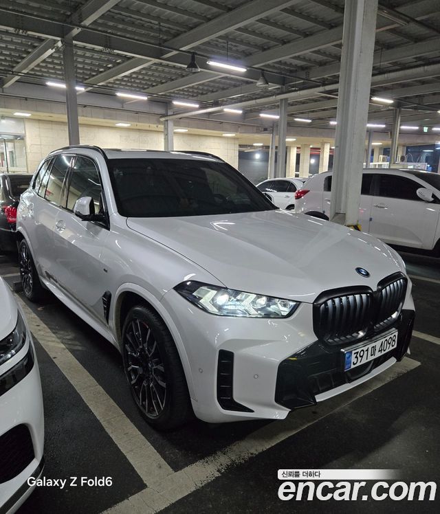 BMW X5 xDrive 50e M Sport — пробег 43 046 км — фото 4 из 5