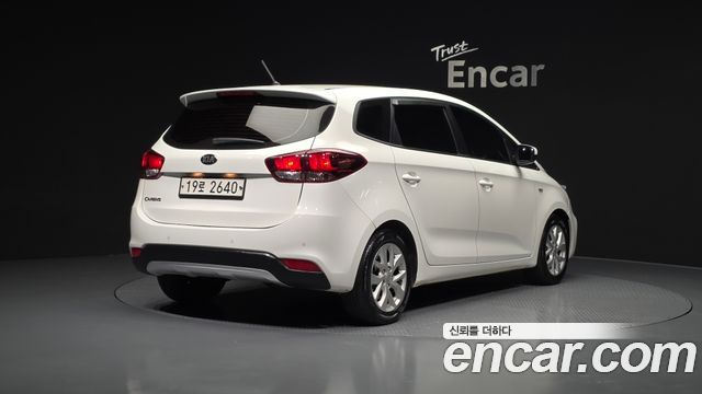 Kia Carens из Кореи Encar