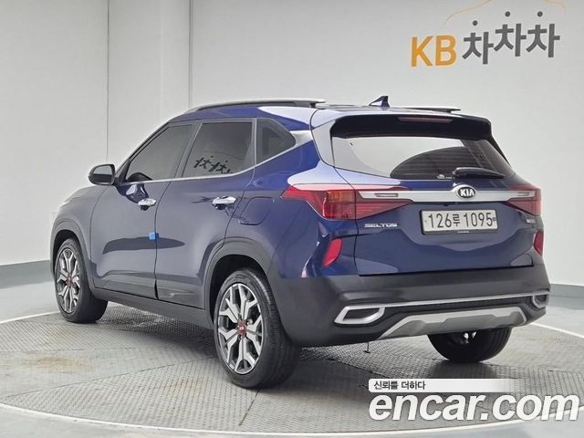 Kia Seltos из Кореи Encar