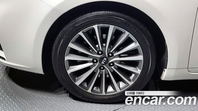 Kia K7 из Кореи Encar