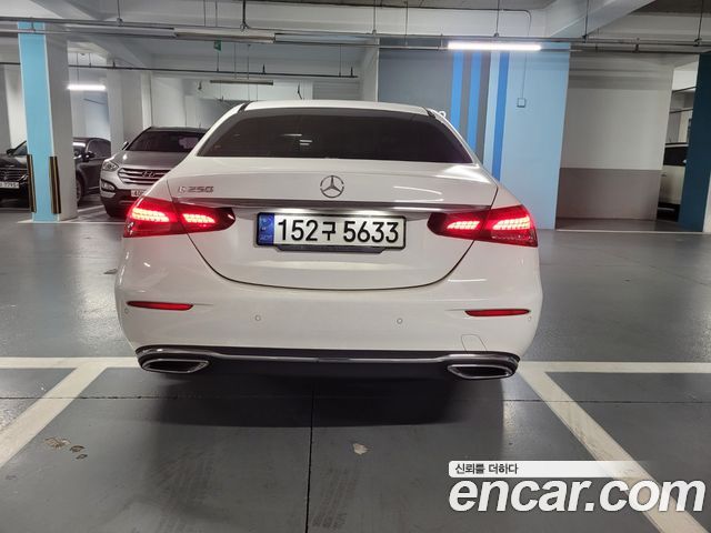 Mercedes-Benz E-Class из Кореи Encar