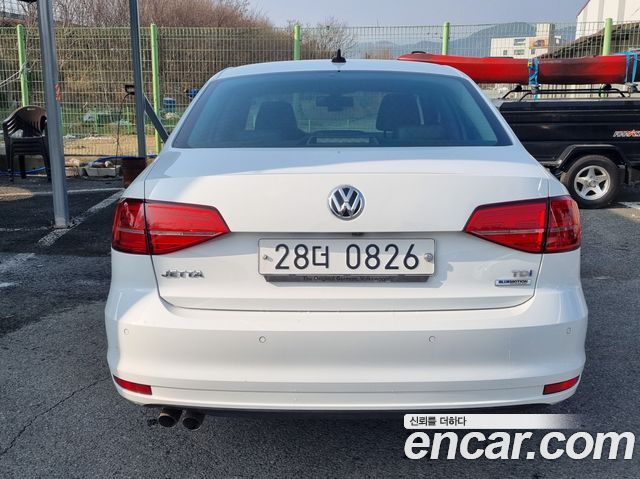 Volkswagen Jetta 2.0 TDI BlueMotion Premium 6th — пробег 153 431 км — фото 5 из 5