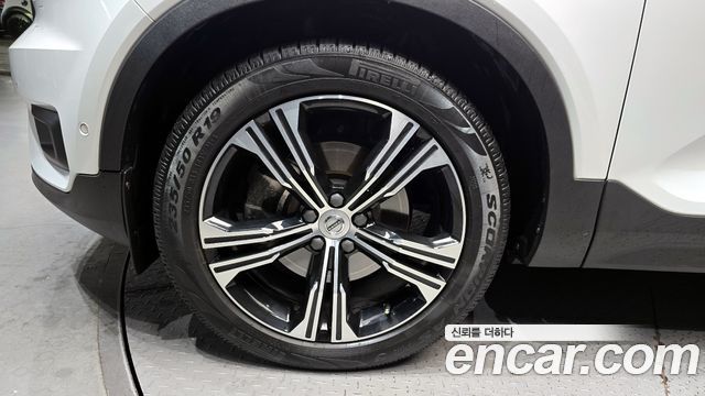 Volvo XC40 из Кореи Encar