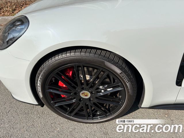 Porsche Panamera 4.0 GTS — пробег 64 000 км — фото 5 из 5