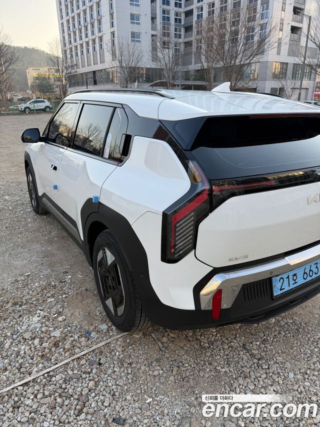 Kia EV3 из Кореи Encar