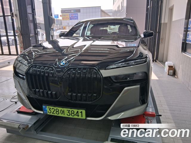 BMW i7 из Кореи Encar