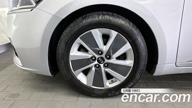 Kia K7 из Кореи Encar
