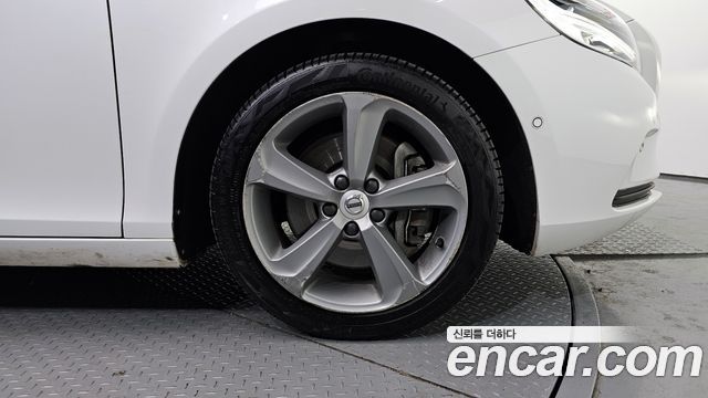 Volvo V40 из Кореи Encar