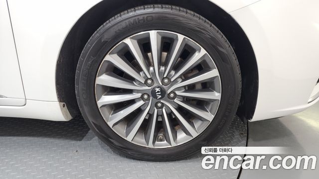 Kia K7 из Кореи Encar