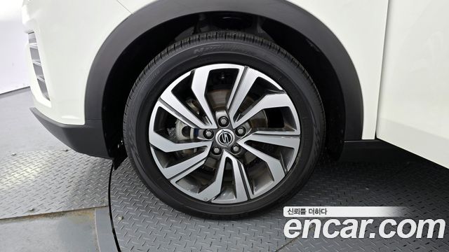 Ssangyong TIBOLI из Кореи Encar