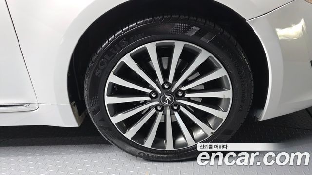 Kia K7 из Кореи Encar