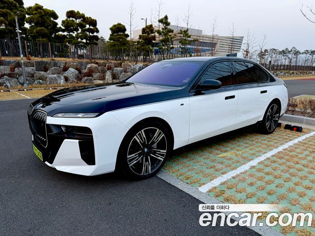 BMW i7 из Кореи Encar