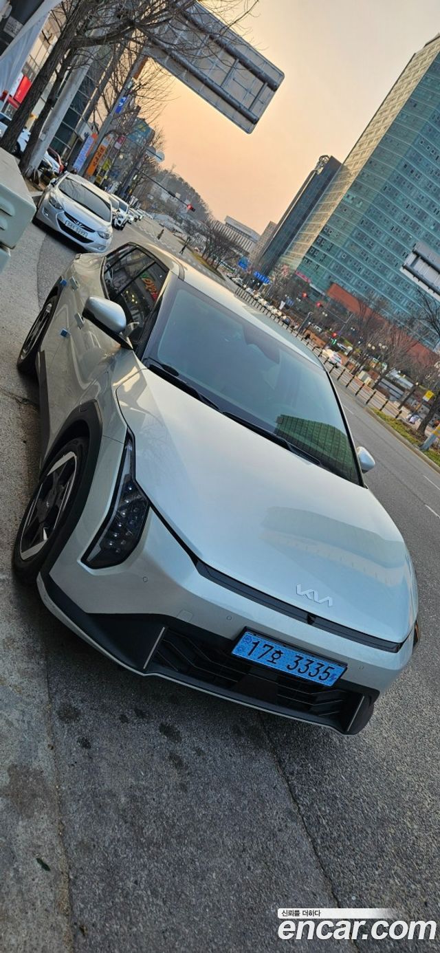 Kia EV4 из Кореи Encar