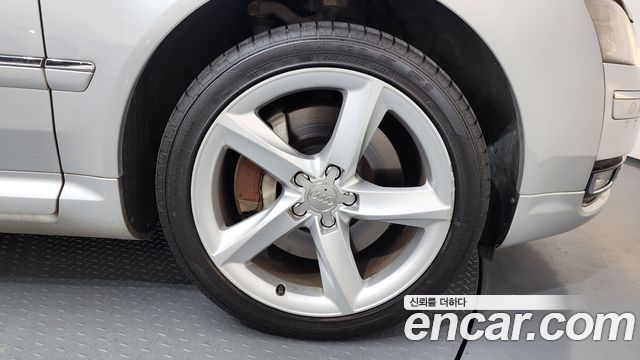 Audi A8 из Кореи Encar