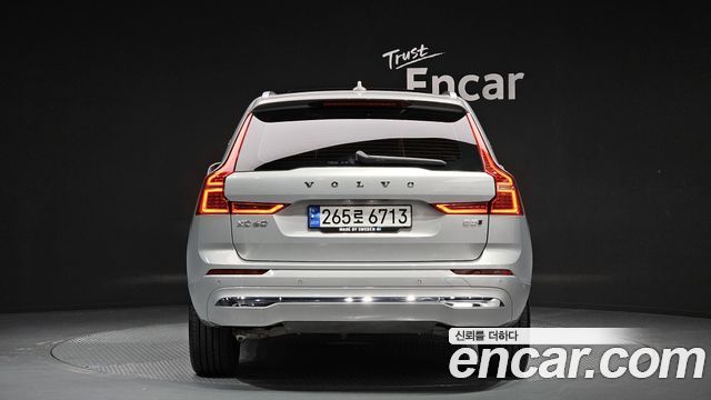 Volvo XC60 B5 Inscription — пробег 83 780 км — фото 4 из 5