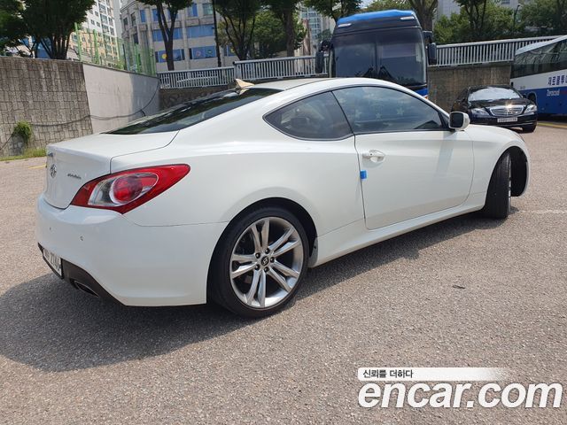 Hyundai Genesis из Кореи Encar