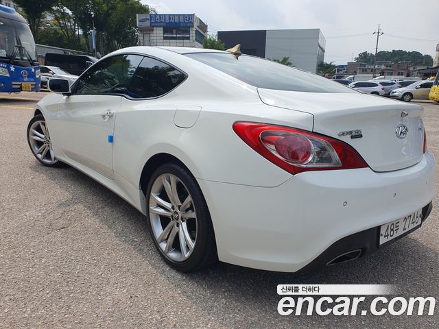 Hyundai Genesis из Кореи Encar