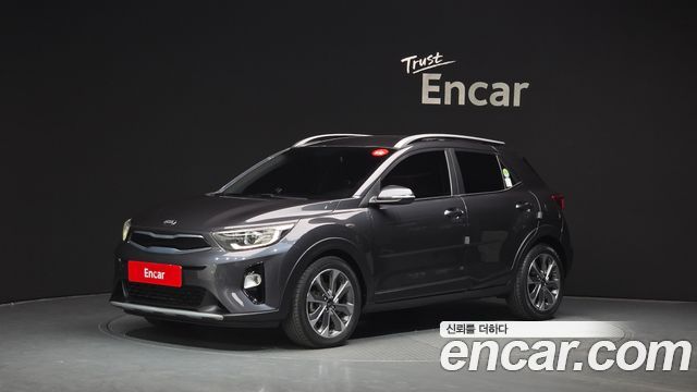 Kia Stonic из Кореи Encar